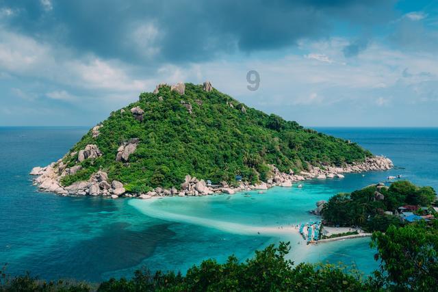 欧阳娜娜的身材秘密大公开:泳装写真与新专辑的双重惊喜!